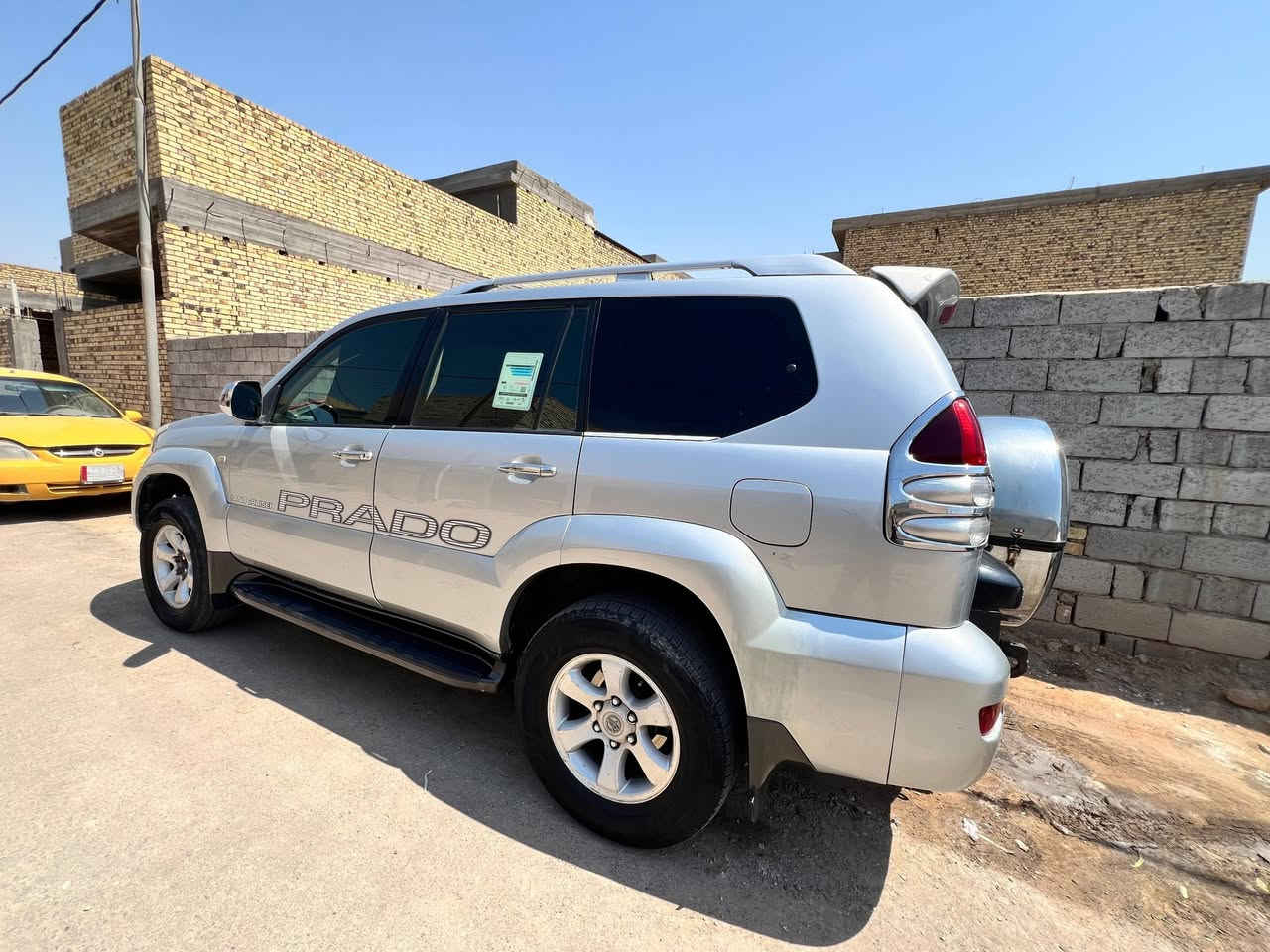 لاندكروز برادو موديل ٢٠٠٧ السعر 145
رقم بغداد بأسمي
محرك 4000 فور ويل
بيه ثلاث قطع صبغ بدون دواخل 
تبريد ثلج 
حداديه ٩٥ ب١٠٠ 
للاستفسار 
***********
