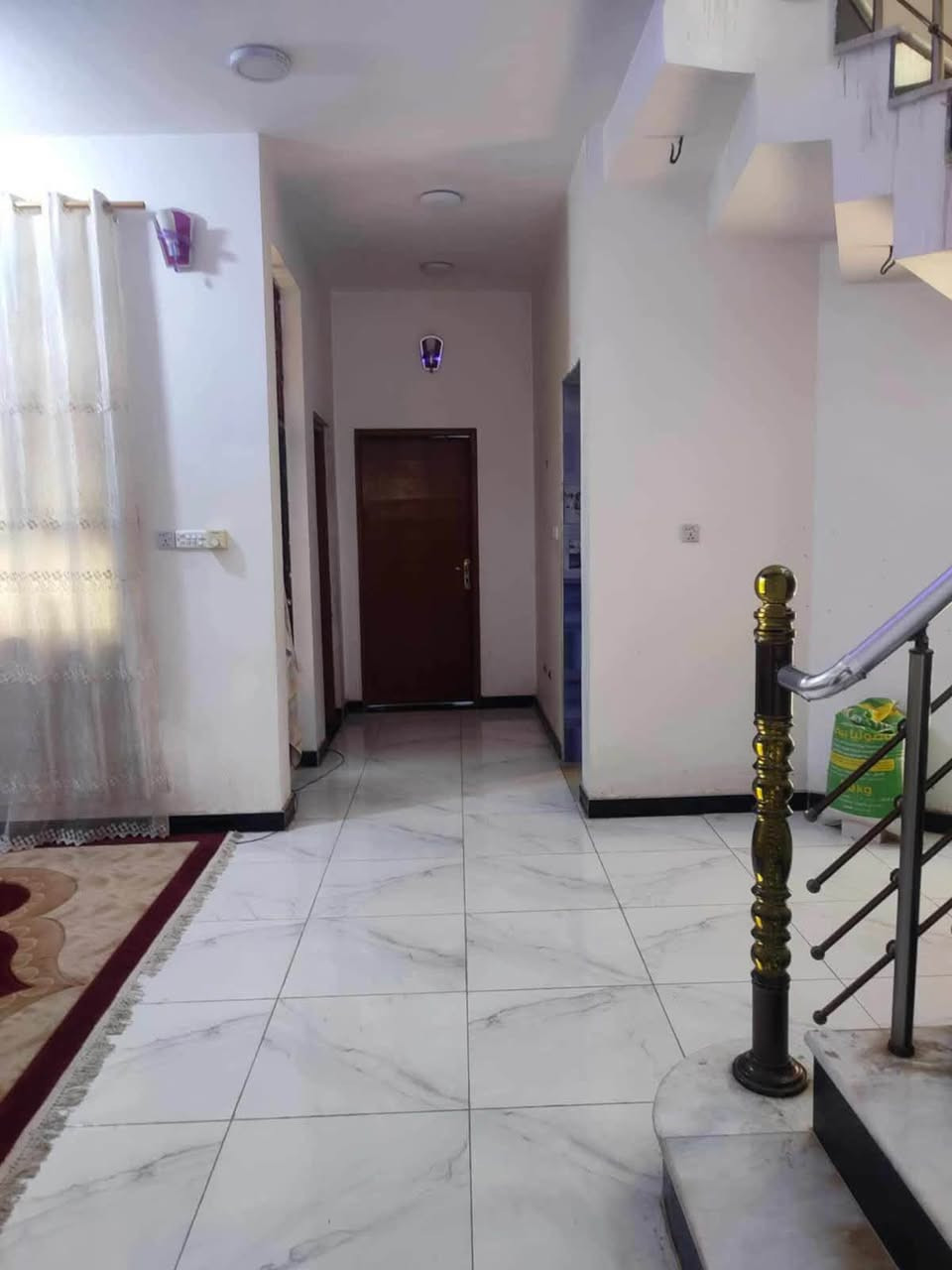 دار ٢٠٠ م 📍حي الحكم خلف دائرة السجناء السياسيين طابق واحد بناء حديث سعر ١٧٧ مليون
***********
