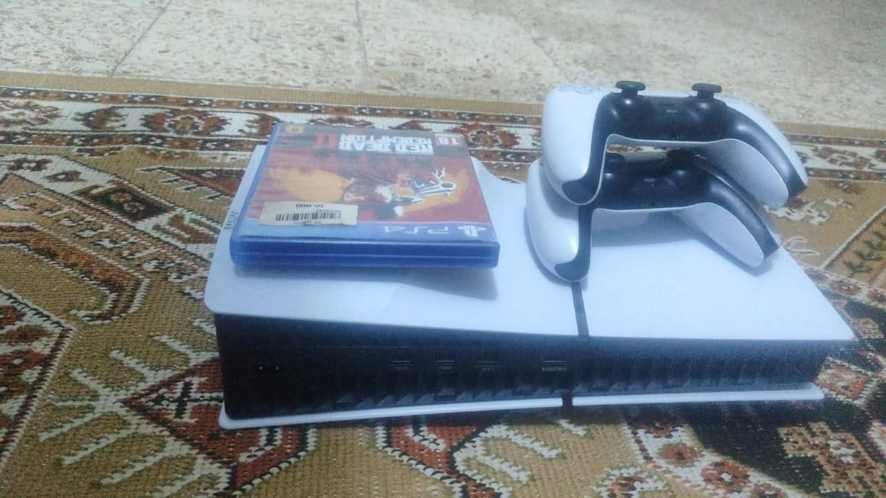 بلي فايف • نضيف • ملحقات كاملة