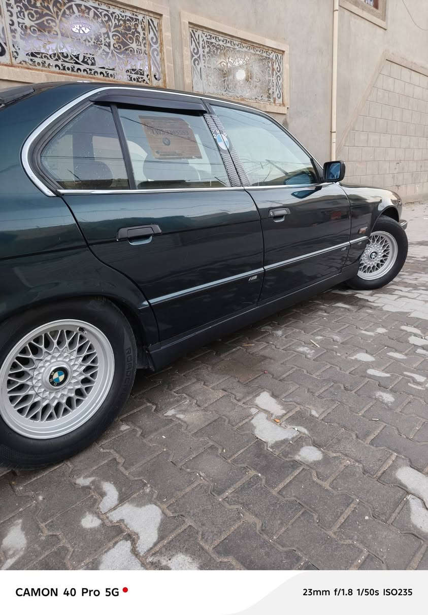 سلام عليكم بي إم دبليوE34/525 موديل1991 رقمها انبار مشروع وطني مكينه مسكر كير عادي مصبوغة عام للجماليه اثر جراد بدون حادث كهربائيات كلها شغاله تبريد ثلج  السياره خير من الله كلشي بيها جديد تخم تاير جديد غرفة جديده برغي ما ناقصها ومتعوب عليها السعر 50وبيها مجال للطيبين مكان السياره بغداد  وهذا رقمي ***********

نص مكتوب في الصور:
- CAMON 40 Pro 5G 24mm f/1.8 1/133s ISO50