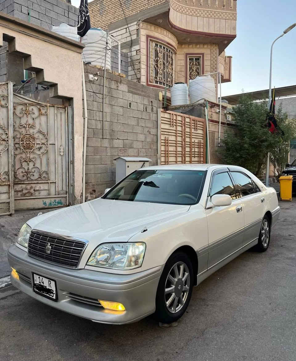 سلام عليكم للبيع نقد فقط تيوتا كراون ملكه بالكارتون 
دخول جديد نقل جثه  2000 رقم بصره دولي بسمي تحويل ثاني يوم
كفالة عامة من الكص والضربه والعيب الشرعي2دكم كرستال اصل كشنات امامي خلفي كهرباي ستيرن كهرباي برده خلفيه ويل نجمه اصلي  سياره حيل متعوب عليها شرط زيرو برقي ماعوزها
تحوير بصره 100بل100حدادة كهربائيات تبريد مشط ستيرن 
 سياره سبيرها مانازل شرط+ باتري جديد +الايت زنون 
كير مكينة  حدادة تبريد ثلج 🧊 كهربائيات كله جاهز وشغال وجديد بدون اي نقص 
مكان السيارة بصرة 
السعر105وبيه مجال قليل    ***********
