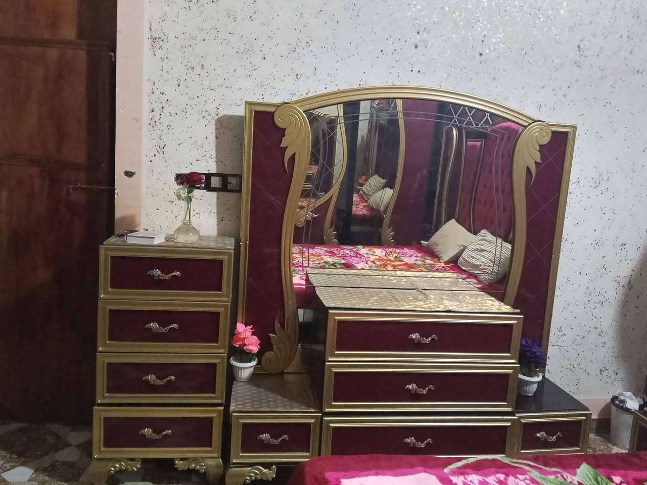 عرفه للبيع السعر مناسب مكان الفلوجه النعيميه قرب محطة جوهره  

سعرها 500بيها مجال ***********/***********
