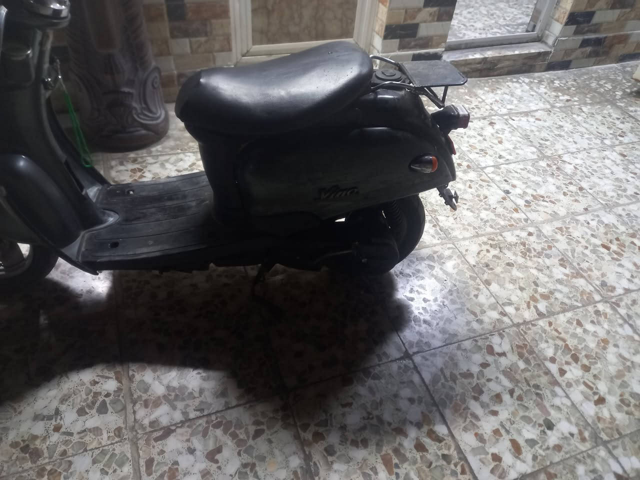 سلام عليكم دراجه كلاسك فحل نكره هندر محرك ناعم تخبل شلعه ومعدل كلش حلوة نقصه فقط باتري أوراقه كامله كهربائيات شغاله لايت هورن اشاير كله شغال سعرهة ١٧٥ وبيه مجال بسيط للشراي مكاني بغداد العبيدي رقمي *********** تفيدك للشغل للدوام للبيت دراجه كلش حلوة تدعيلي عليهة

