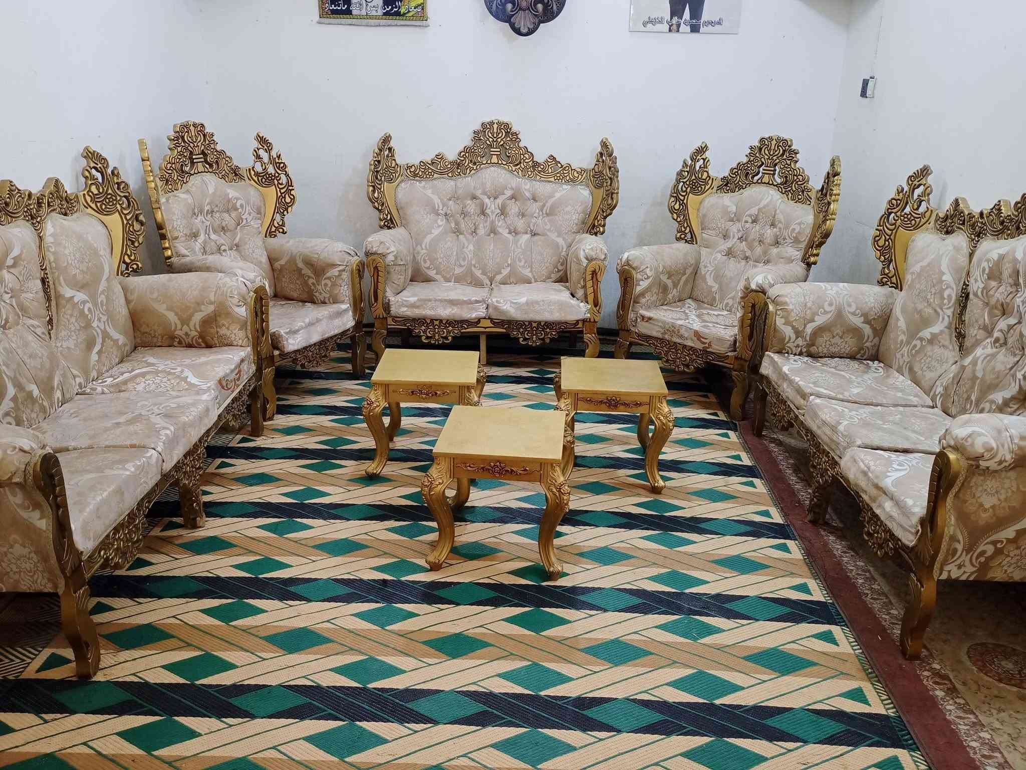 تخم 10مقاعد تركي جديد كلش اي ضررمابي نضيف جد شرط النظافه والقوه سعره 325يوجد توصيل داخل كربلاء ***********
