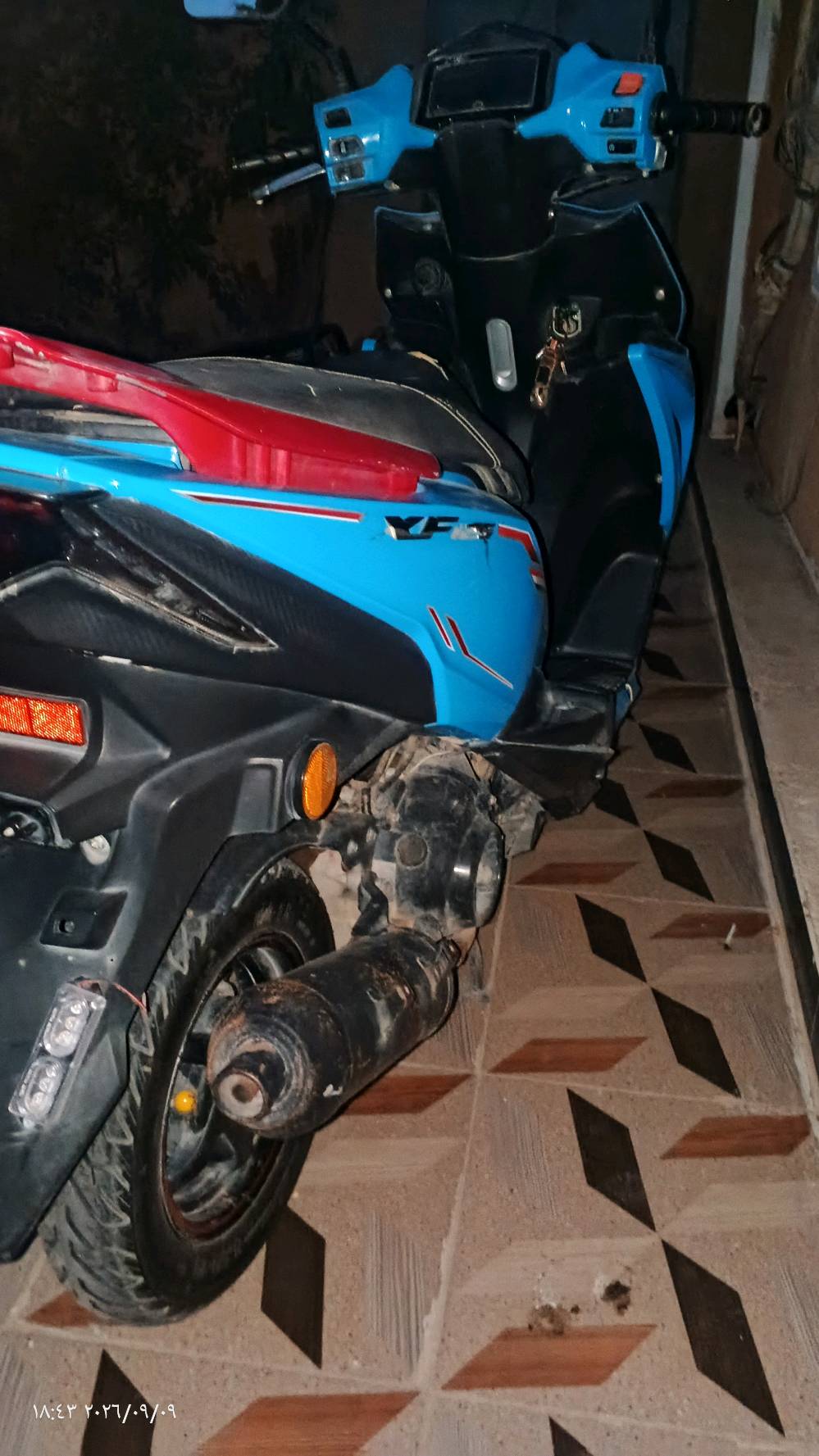 دراجه بانزين للبيع اوتوماتيك بدون اي ضرر السعر 350رقم الهاتف واتساب     ***********     مكان البيع ديالى الخالص 