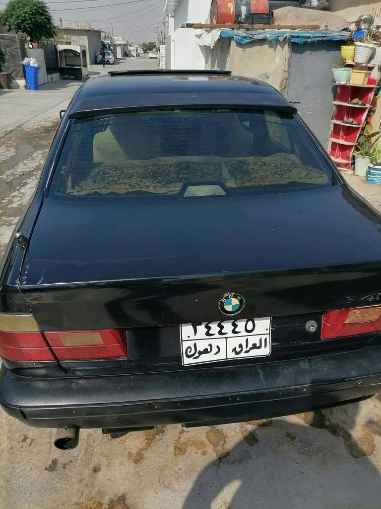 سەرتا بەناوی خوا BMW 
بۆفرۆشتن 1991 
گیرحادی 520i
دووجام کارە بای 
چامرخی لای سایقی لیدانی هەیە 
سلایدە کارەباتی مەزبوتە 
تایەکانی نوویە 
سەیارەکە توندوو تۆلە 
گیر و مەکینە بەشەرت 
ساحب سەنوی رەقمی داخرایە بەناو ناکری 
دزیاری کیشی مەدنی مەلی کەسی تیدا نەبیت بەشرت 23 وەرەقە مەجال
ناونیشان بـــــەحـــرکە
*********** whtsapp أربيل, العراق

