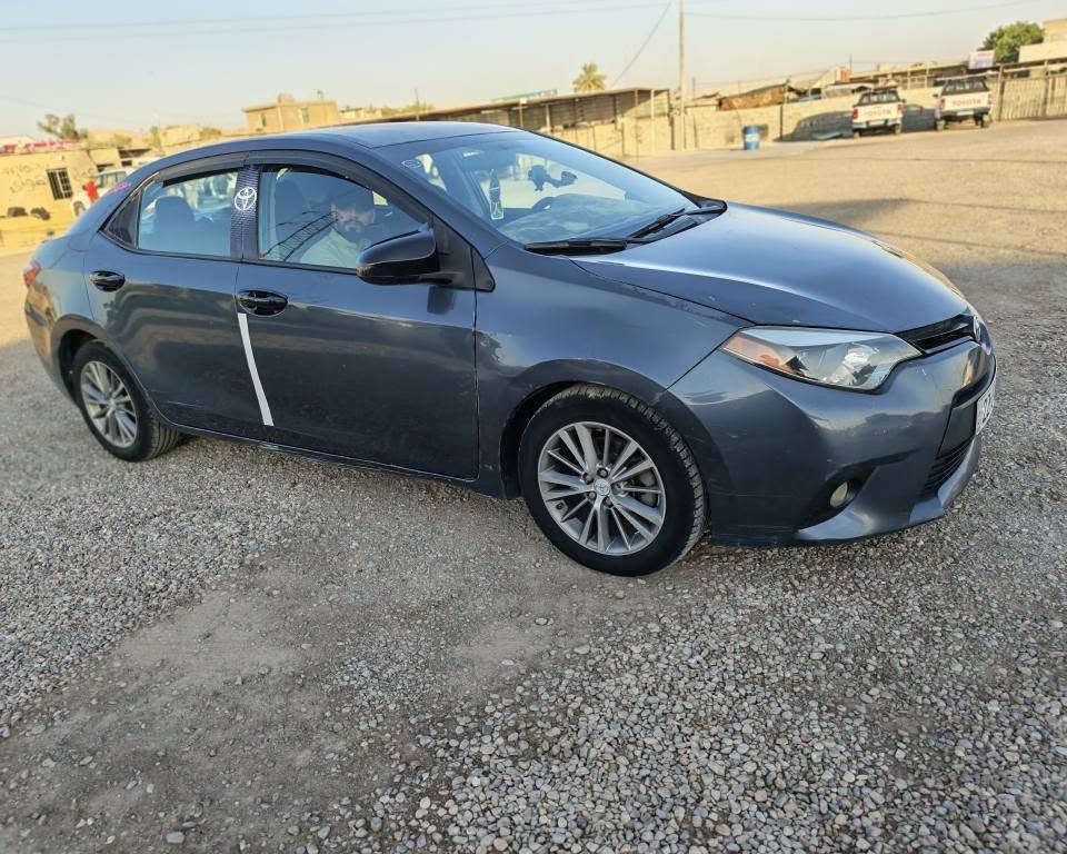 الجناي والي يدور نضيف وسياره مال بيت 
كورلا 2016 (گير AT المرغوب+حجم محرك 1800)
السياره مكفوله من كلشي اي نقص مابيها غير بس ستر رب العالمين والبانزين والدهن 
(شبه كلين تكدر تحسبها السياره بجم كبس صندوق كبس العيب الوحيد الي بيها شويه بعض الاماكن جارد ميبين اله من قريب 
بيها باب سكن فقط مبدل بدون دواخل السونار مرفق بالمنشور
شواصي لغود كله بالشرط كير محرك بالشرط)
ستيرن تحكم جهتين سماعات دمام تنسيك العالم الخارجي ادامه كامله ع السياره من بلكات من تايرات وباتري وفيت بم....
گلوب واحد بالدشبول مايتشغل قطعيا...
غير بس اشارة الايكو اقتصاديه حيل بالبانزين 
حصه مال بانزين بيها نسخة اللزكه الي ع الجام
السياره باسمنا رقم انكليزي دولي كلشي جديد 
شرط تحويل والوكاله 
(يرهم مراوس حسب القناعه)
السعر 120 وبيها مجال للشراي الي ميعجبه السعر يترك تعليق حلو ويعبر المنشور 
والشراي خلي يراسلني أو يتصل عيوني اله 
رقم الهاتف 
***********
*********** كركوك, العراق
