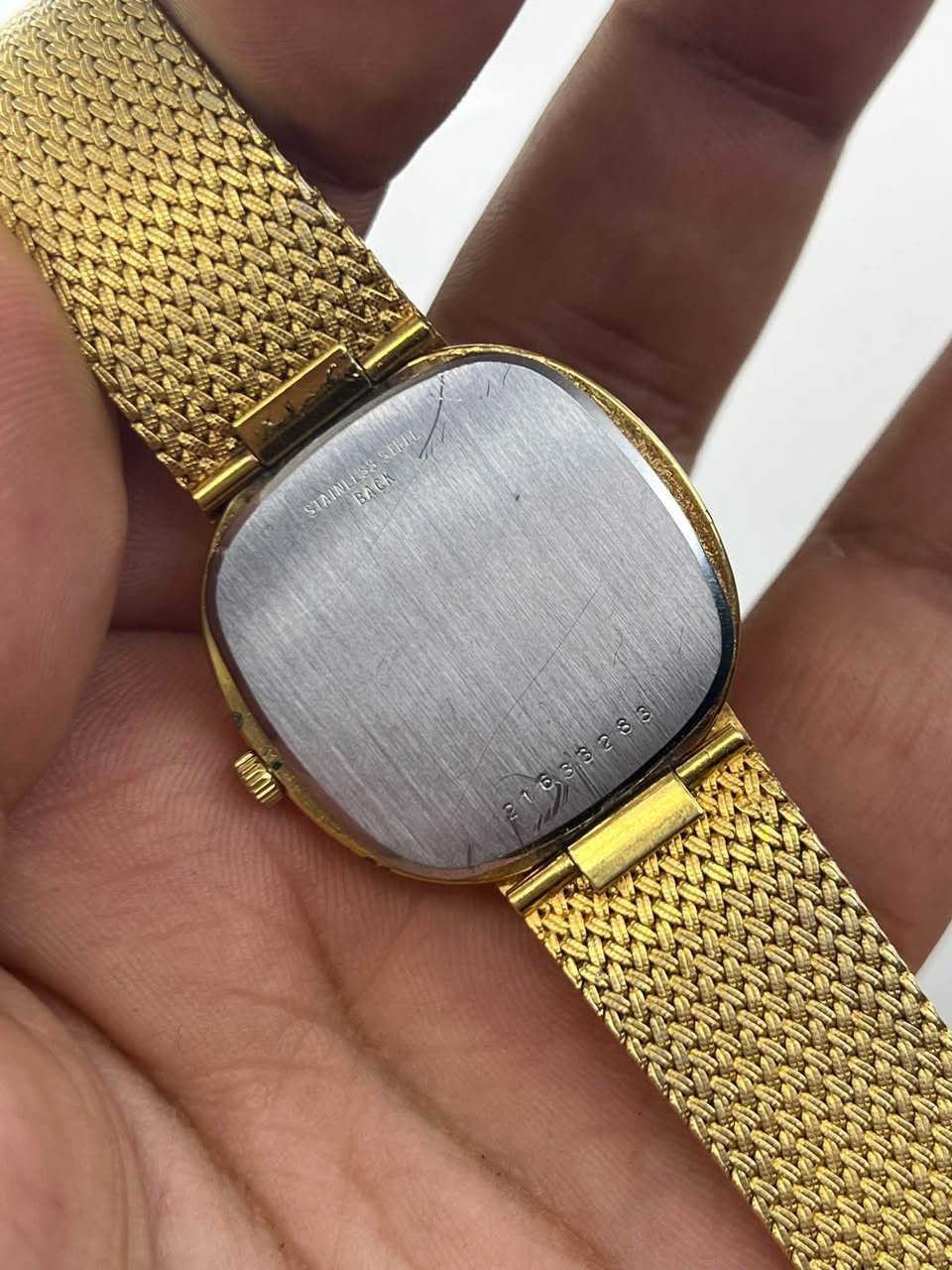 نوادر اللونجين سير حصيره رجالي قياس 31 ملم بطارية مينا خليه النحل اساسية بالكامل عدا قفل السوار مستبدل…***********
