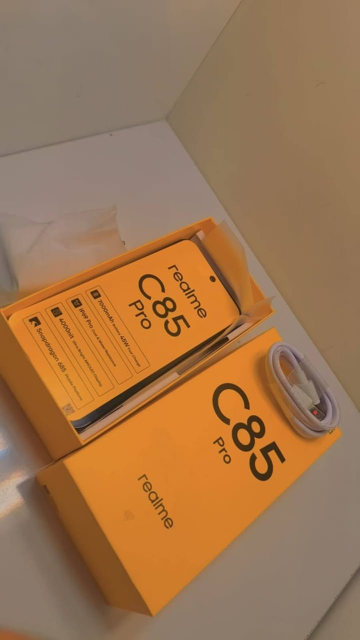 ريلمي C85 برو
سلام عليكم 
ريلمي C85 برو جهاز وكاله كامره قويه 
ذاكره 256 رام 12 
جاهز قوي يرهم لل العاب ول استعمال اليومي 
نضافه 90بل100
جهاز اينافس الجهزه القويه وبسعر مغري (260الف)
كامل ملحقات 
توصيل داخل خارج اربيل 
رقم الهاتف ***********
