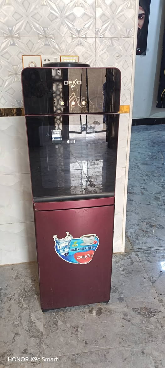 برادات ماء للبيع ماء حار بارد شرط مداخلات تصليح سعر الاول ب ٧٠  الف والثاني ٦٥  للتواصل *********** المكان الناصريه الاسكان

نص مكتوب في الصور:
- HONOR X9c Smart