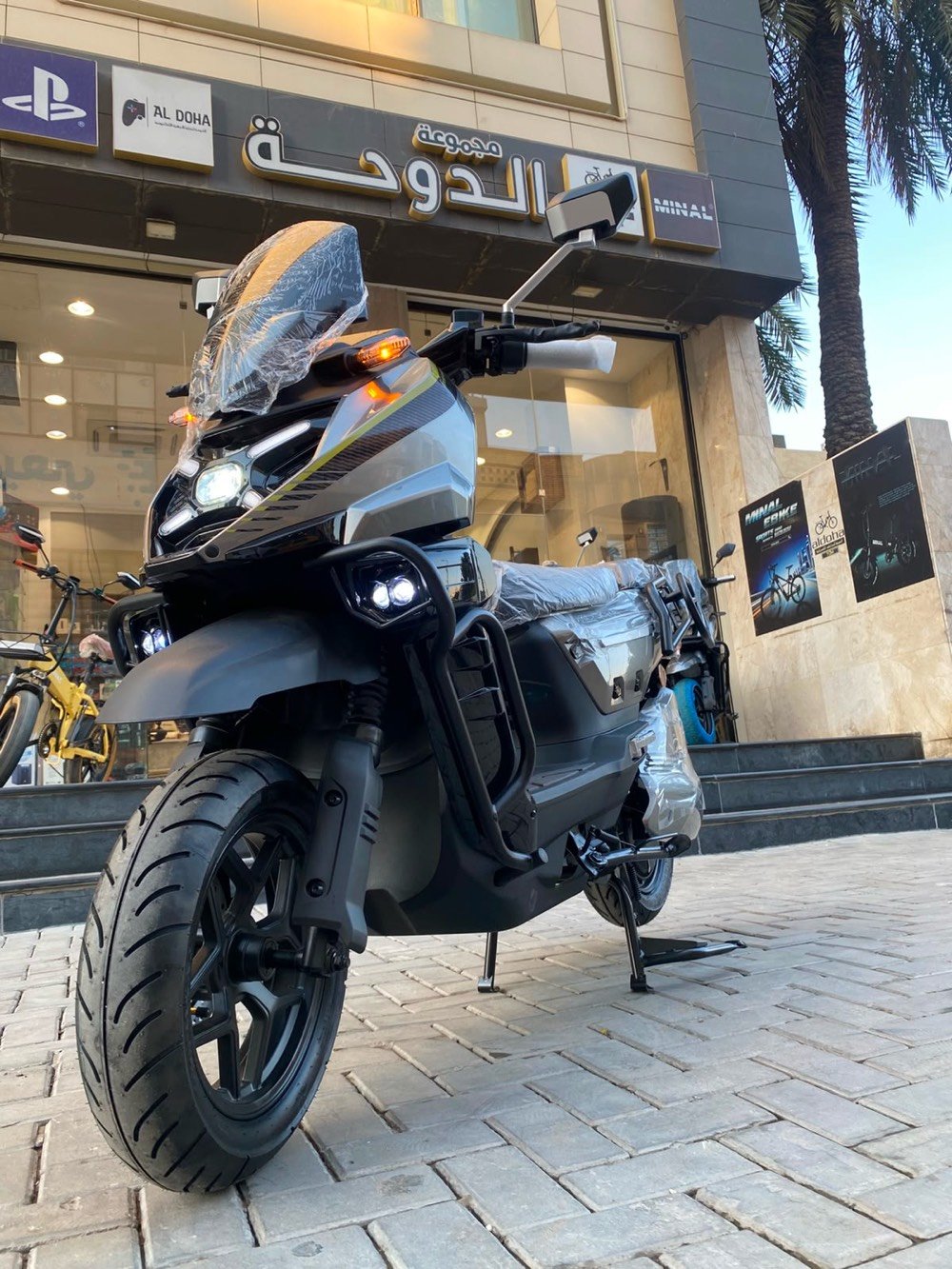 معرض الدوحه للدراجات الكهربائيه  
فرع زيونه يقدم لكم 
 دراجه Huodi 
بموديل WS
بماطور 3000 w من ماركه Huodi
ببطاريه ليثيوم فوسفات الحديد 55 Ah84V 
موقعنا زيونه شارع الربيعي مقابل مول الجوهره فرع مختبر اوئل الربيعي
للاتصال 
***********
***********
