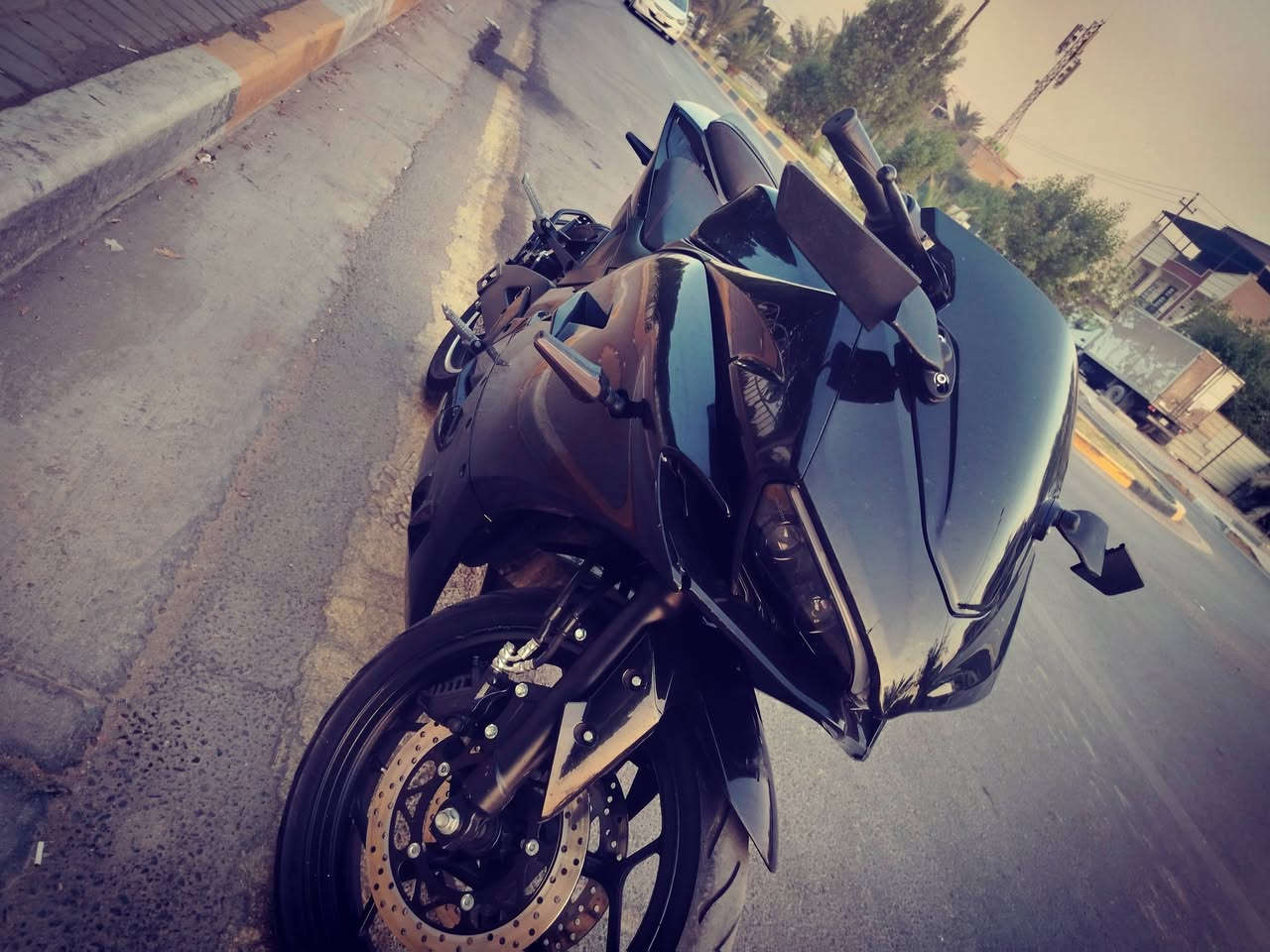 السلام عليكم 
((بطح كهرباء))
النوع:دوكاتي
المديل:2026
الون:اسود
المحرك:3000
البطاريه:ست خلايه
ملاحضة:الدراجه نصبتها خياليه احلى من الصور وبيها ملاحضات بسيطه
السعر:خاص
العنوان:بغداد
للاستفسار:***********واتس
