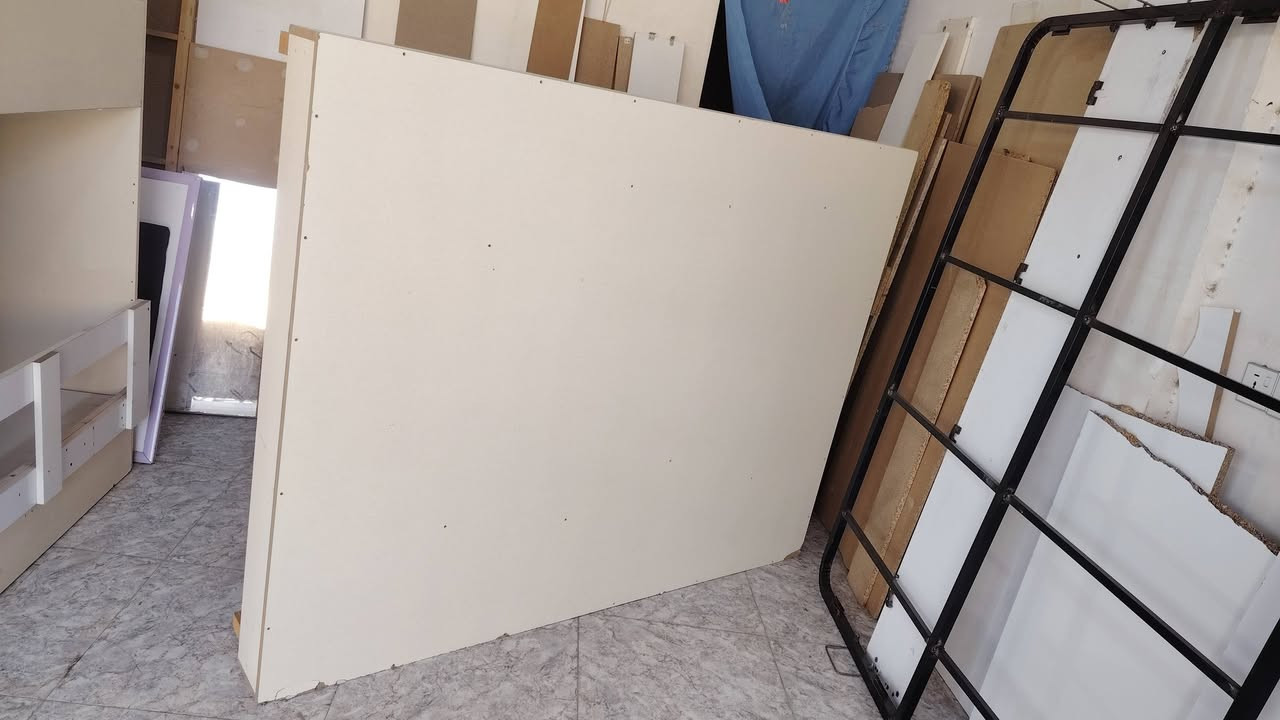 سيسم نفرين نظيف قياس ٢٠٠، ١٦٠ نظيف بسعر مناسب عنوان كركوك قصاب خانه قرب دفاع المدني *********** معرض الأخوين
