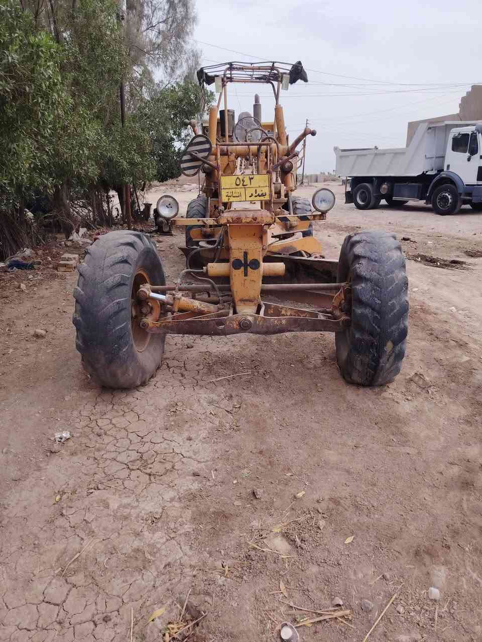 سلام عليكم 👋
كريدر كوماتسو البيع 

كير جديد توني شاده 

محرك جديد بس هسه خابطه ماي ودهن وقراضه موجوده تريد صلحه تريد تاخذه هيج 

مضخات خير من الله 

باور ستيرن هيدروليك 

لمكينه شوف العين 

وهاذه رقمي ***********
