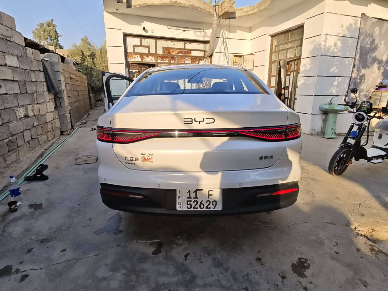 السلام عليكم ورحمه الله وبركاته للبيع فقط بي وايدي سيل فايف بطاريه 120كير تعليك سياره جديده جدا مكفوله عده رصعه باب سائق مال حصوه بسمي تحويل مباشر ماشيه 7الكلي رقم بغداد ب23مليون وبيها مجال بسيط جدا علما أن لسياره ماخذه زيرو عله ايدي ***********
