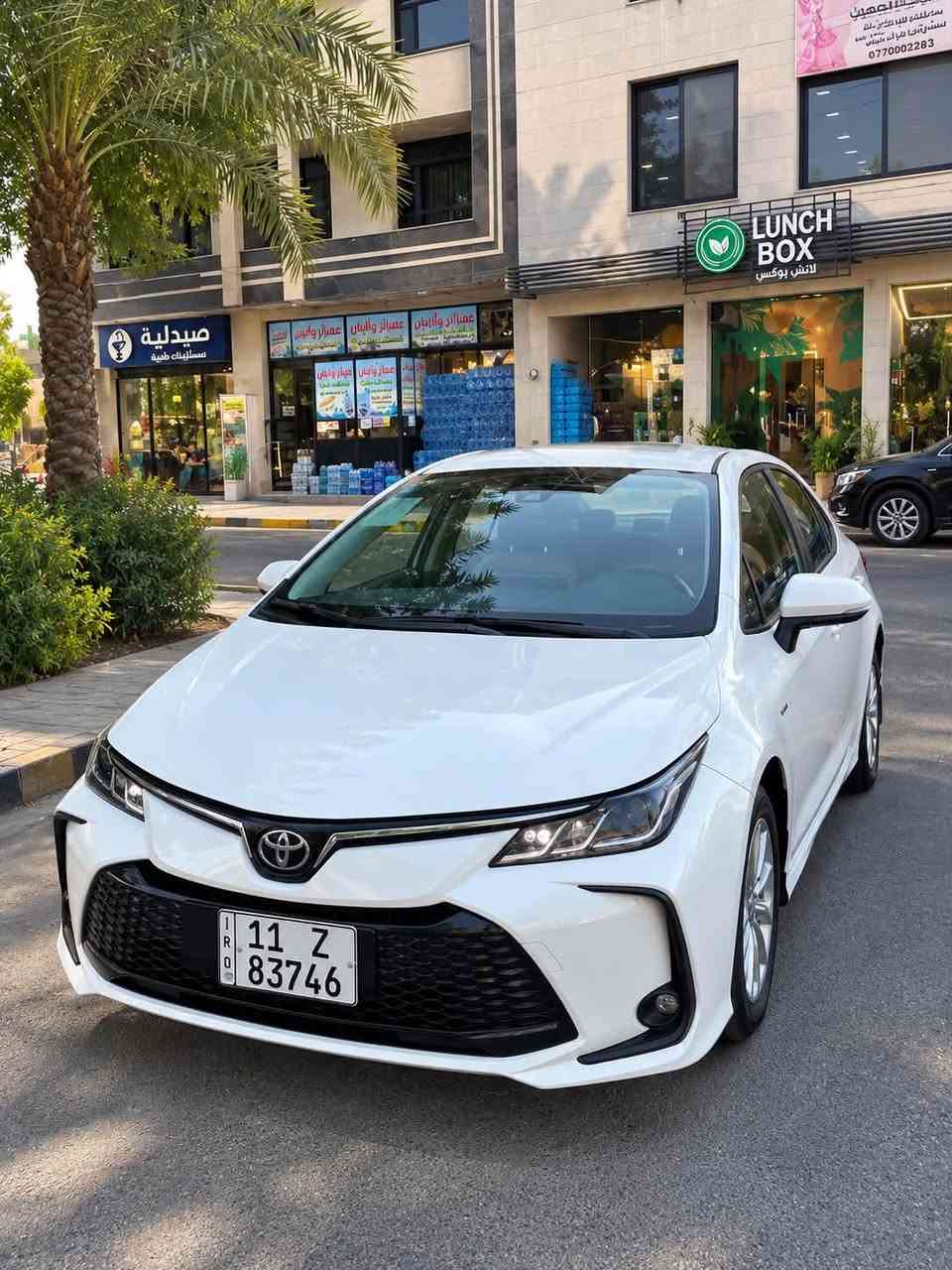 السلام عليكم كورولا هايبرد 2025 فئة Executive HEV. مواصفاتها: 
*كشنات كهرباء بلادي 
* قير E-CVT أوتوماتيك
* قوة النظام حوالي 121 حصان
* فتحة سقف كهربائية
* تشغيل بصمة ودخول ذكي
* مكيف أوتوماتيك
* شاشة لمس 8 إنج
* 6 سماعات
* كاميرا خلفية
* حساسات أمامية وخلفية
* مثبت سرعة
* جنوط ألمنيوم 16 إنج
* مرايا كهربائية
* 6 وسائد هوائية تقريباً
*شاشه اصليه بلادي
سياره مكفوله السعر 162 وبيها مجال شي بسيط 
للتواصل:*********** واتساب ورصيد✅
