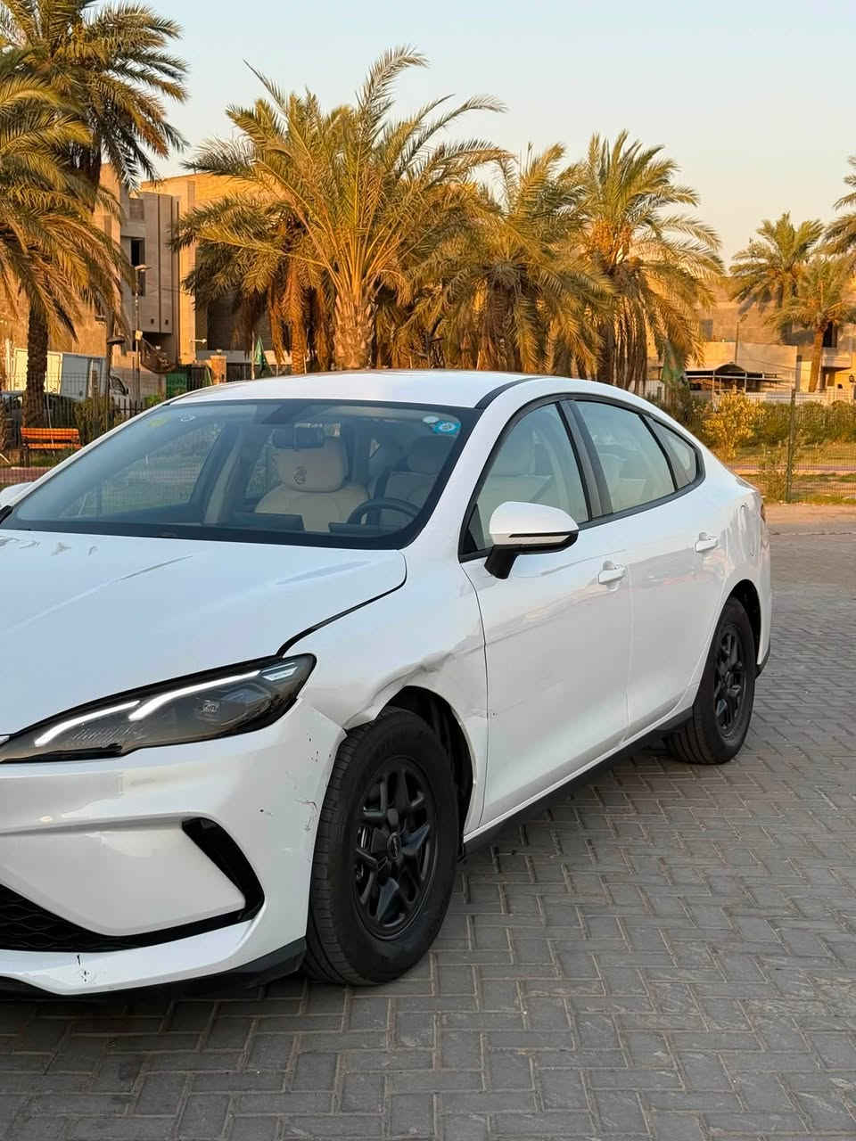 السلام عليكم بي واي دي سيل فايف 2025 رقم بغداد بأسمي تحويل مباشر  زيرو ماشيه 8 الاف السياره جديده بيه طخه بالجاملغ موضح بل صور مكان السياره بغداد السعر 17 مليون
للاستفسار اتصال فقط ماكو خاص
***********
