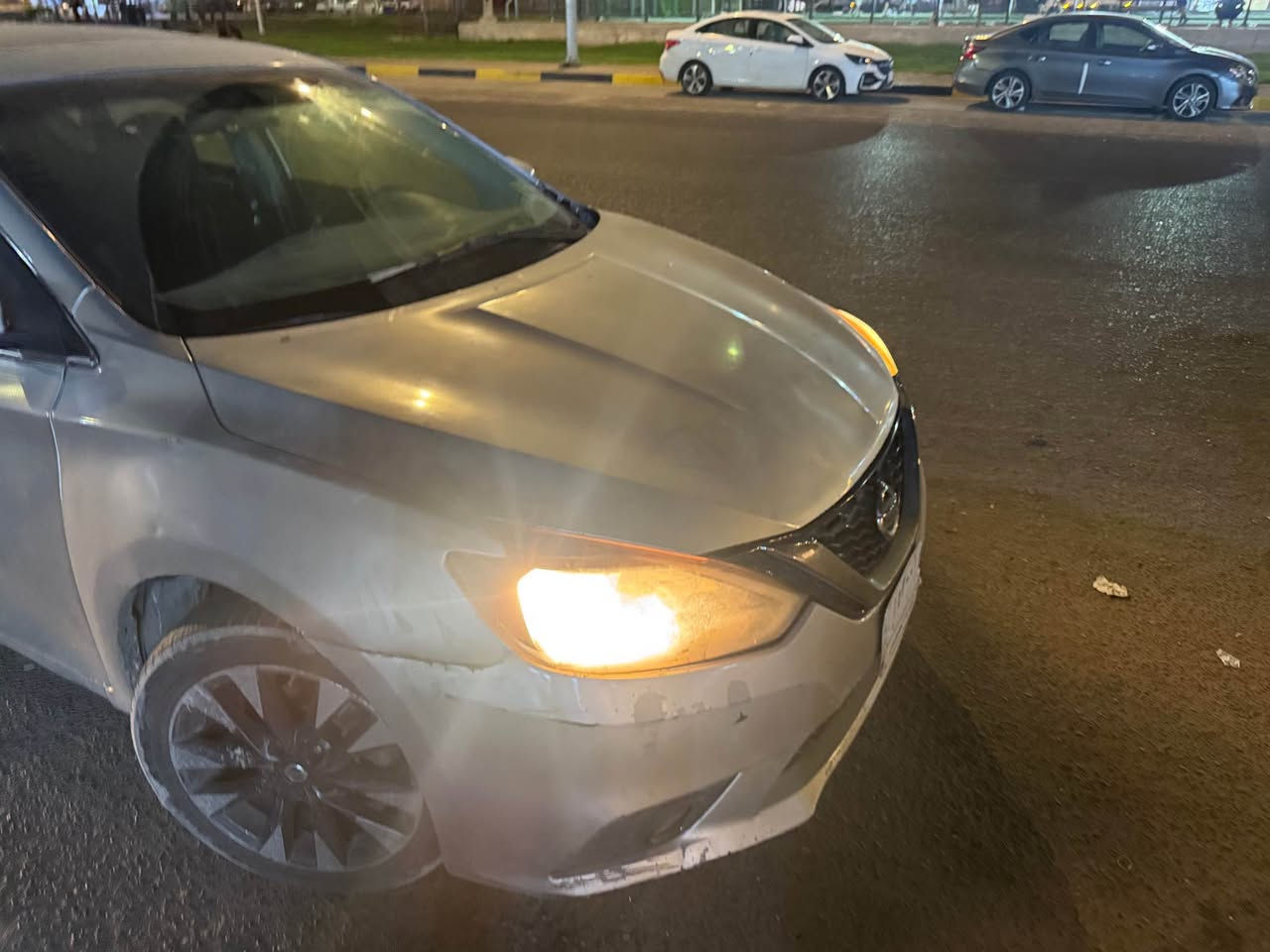 السلام عليكم  نيسان سنترا 2019 وارد امريكي ضربتها جاملغ امامي وبيها ضربات خفيفة بالعراق السيارة بيها كازكيت ومصلحة  كيرها ما مفتوح   تبريدها عطلان سنويتها منتهية  السيارة فول مواصفات فتحة وبصمة وشاشة ونقط عمياء وكامرة سعرها 75    مكاني القبلة.      رقمي *********** البصرة, العراق
