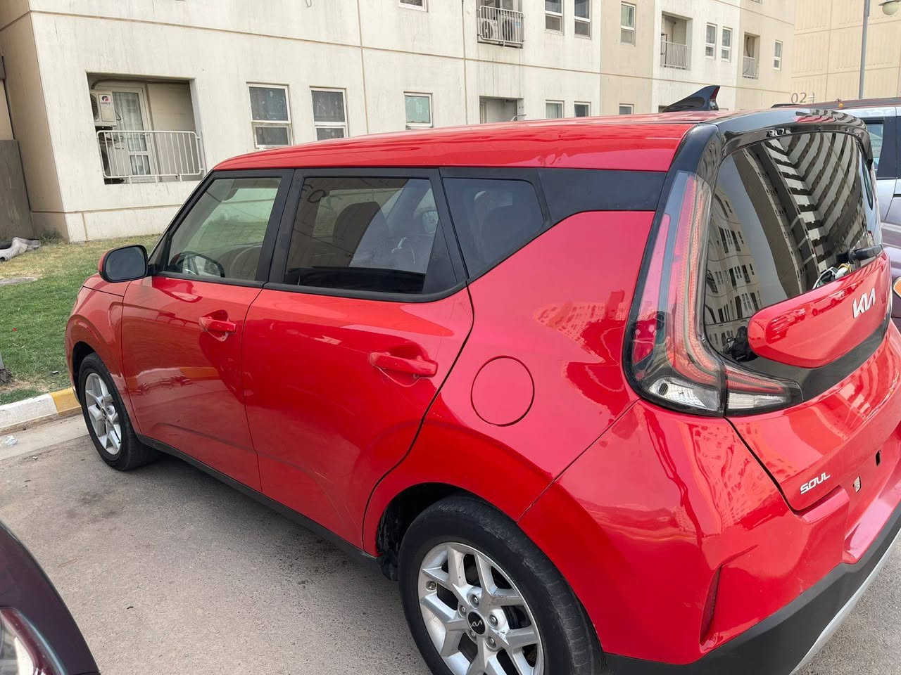 كيا صول موديل 2024
مواصفات LX
حادثهة خلفي تعديل جاملغ خلفي معا تبديل باب نفس اللون
بدون ترقيم مامرقم يعني 
للاستفسار***********
***********
مكان السيارة بغداد مدينة الصدر
