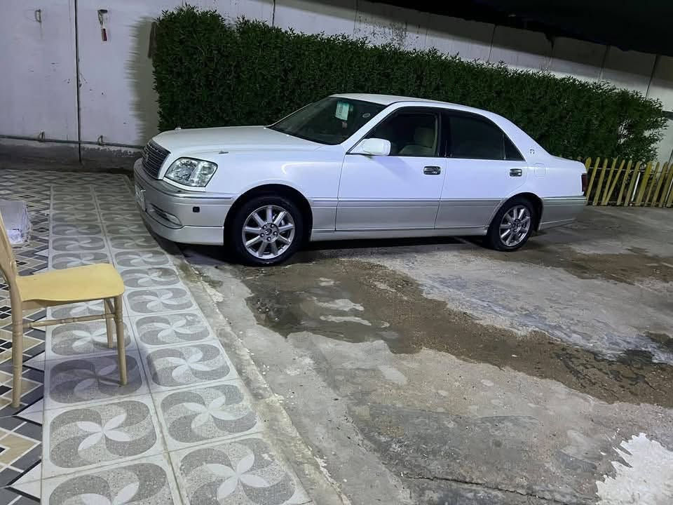ملكه • رقم مميز • اربع كراسي كهرباء