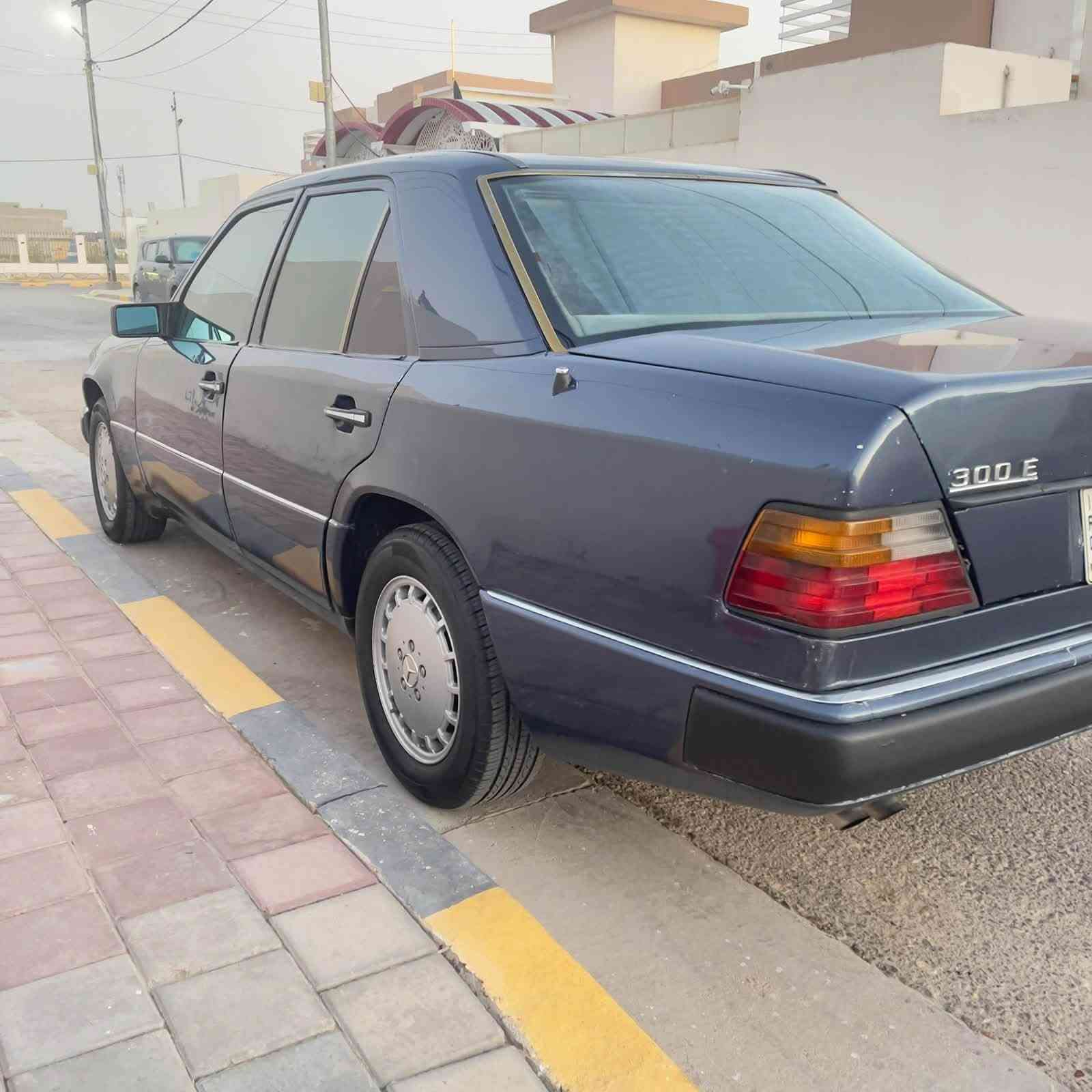 مرسدس E300 • ١٩٨٩ • رقم اربيل