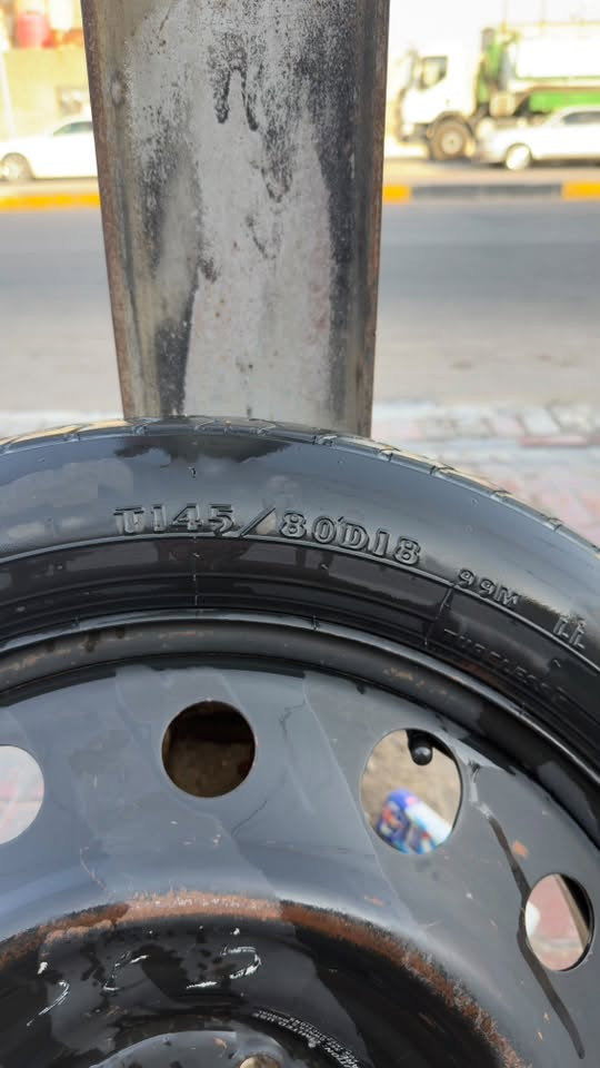سبير نغل يرهم جارجر جالنجر واوباما
قياسه 145/80 قياس الويل 18 
التاير جديد 
سعره قيم بل يرضي الله 
مكاني بصره 
***********
