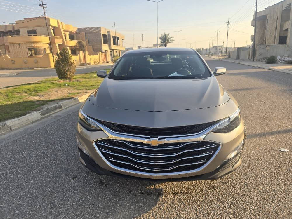 ماليبو 1 LT مواصفات حلوة و سيارة جديدة جدا ضرر مقدمه البونيت طخه بسيطة و مرشوش كله بيها ٧ رصعات مصلحه مال حالوب خفيف جدا كامله مكمله تترقم شمالي .
*********** الحمدانية, نينوى
