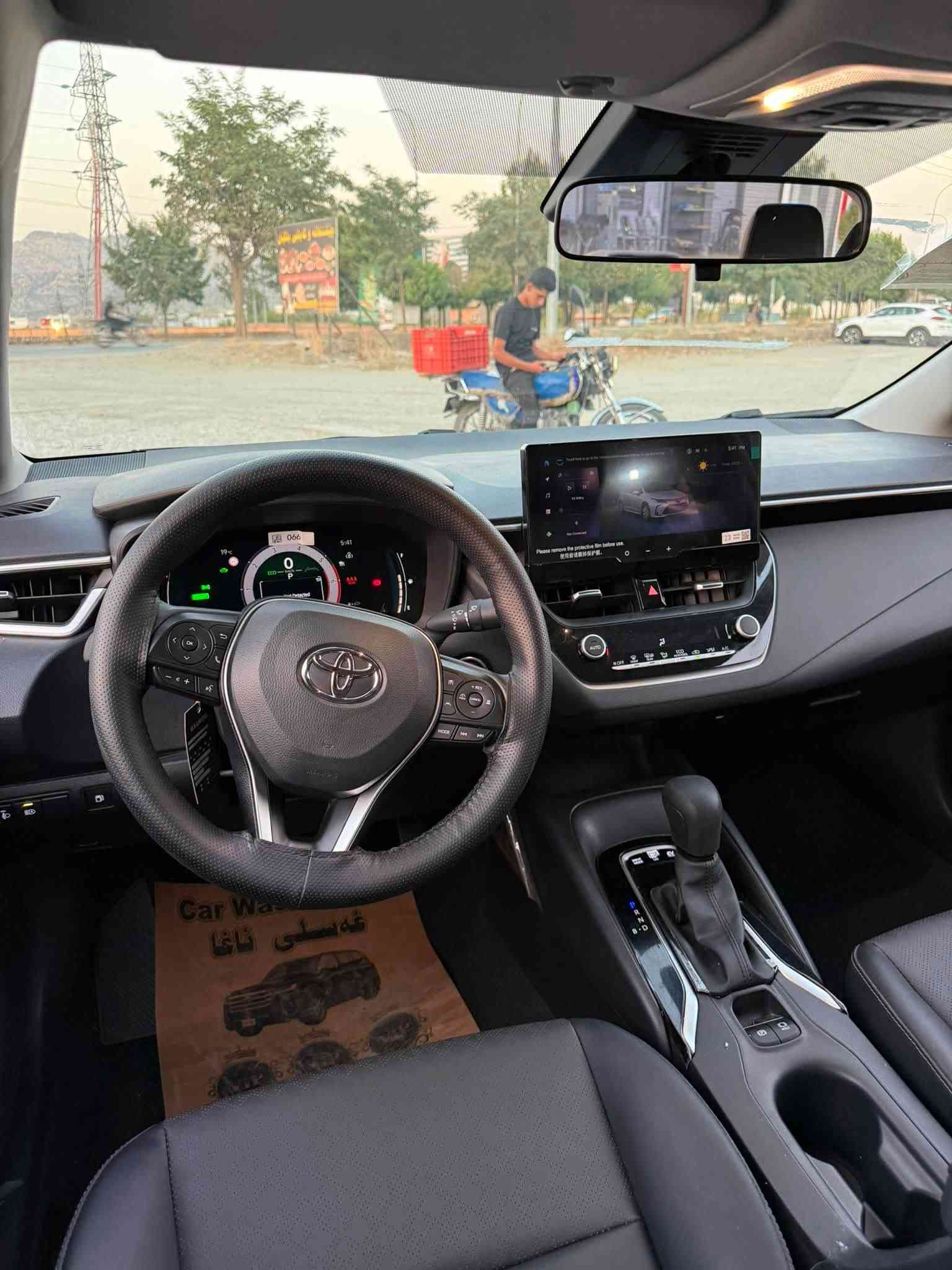 Toyota Crollah 2025 HEV🪬
🧨🔥9 هەزار کیلۆمەتر ڕۆشتووە بە سفری خۆم ڕامکێشاوە
بەناوی خۆمەوەیە نووکتەو پەڵەی نیە بە شەرتی هەزار سۆنەر
خاڵی پێوە نیە وەک سفرە یەک دەستە ٢٠٢٥ 🔥🧨
***********
***********
