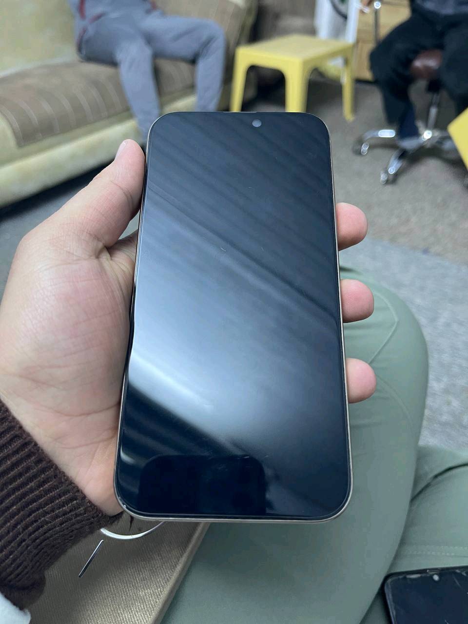 السلام عليكم 
ايفون 16 برو ماكس ماستر
ذاكرة 256
بطارية 88
مكفول من كل شي .
سعر 1300 وبي مجال
***********