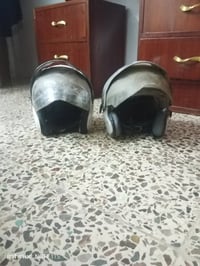 خوذ دراجه مال مرور ابيع وحده منهن سعر 80الف وبيها مجال العنوان  حي الا...