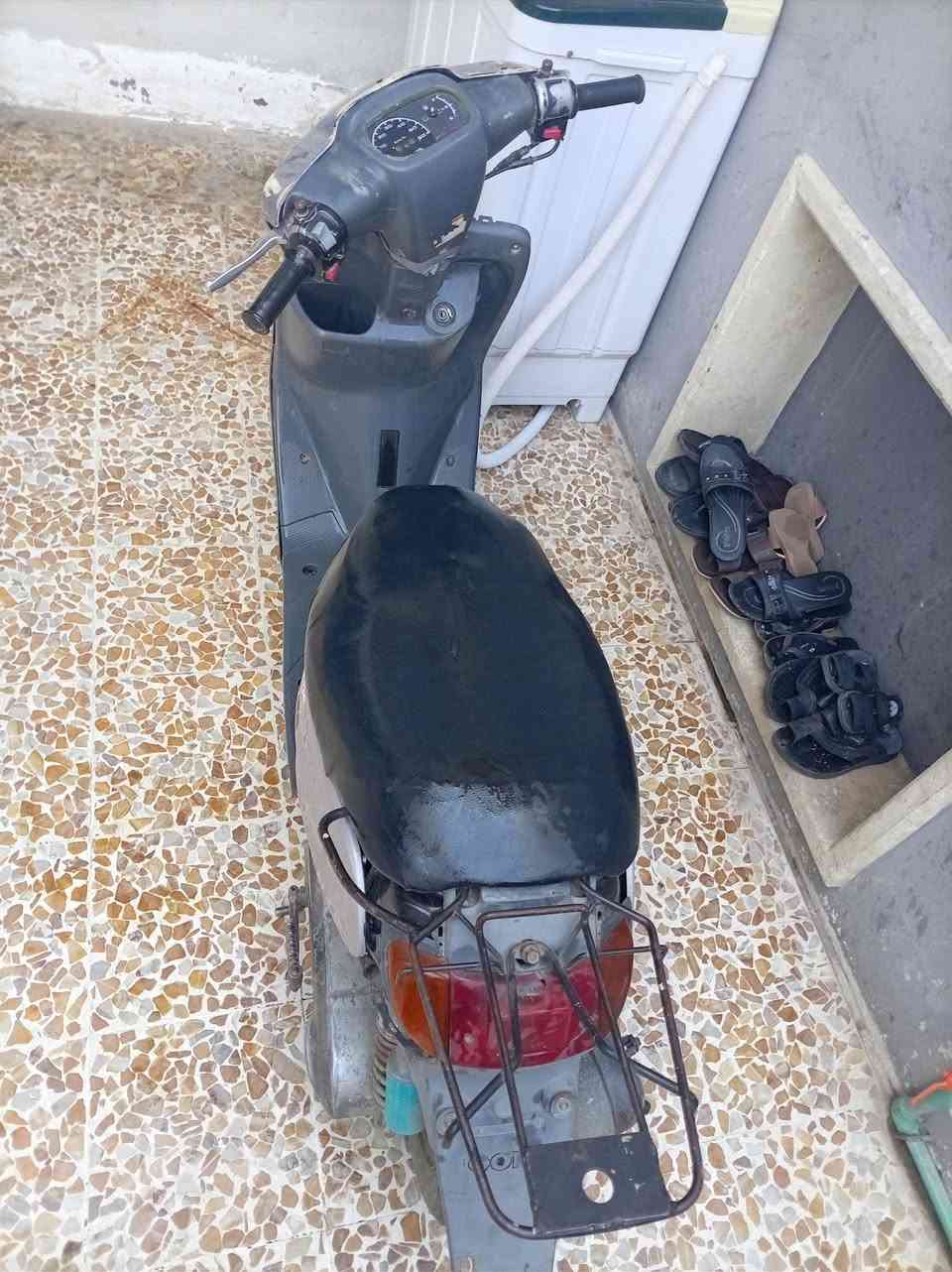 السلام عليكم 
ماطور نفخ
شاصي شرط
هندر واحد 
مره وحده معمر 
كهربائيات كلها شغال
يعوزو بس باتري 
السله موجوده ولترايش موجودات
مكاني موصل لايسر حي صدام
ادفع سعر عجبني ابيعك💸
***********
***********
واتساب فقط
لخاص مفتوح🔓

