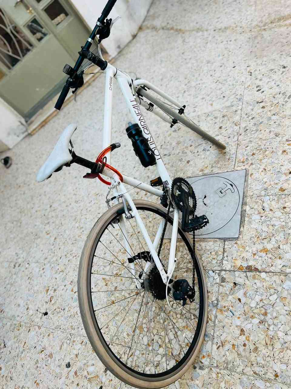 باسكل C700 شركه لويس الكندي 🇨🇦 ماركه معروفه رمبه غير مستخدم جديد بمعنى الكلمه باسكل كل نقص ما بيه 8نمرات كلهن يشتغلن 
مكاني بغداد البلديات الشراي يتصل 
سعره 180بيه مجالً تواصل وياه عداد و اثنين تايرات جدد بعده ما مشدودات مطاريه 
***********

