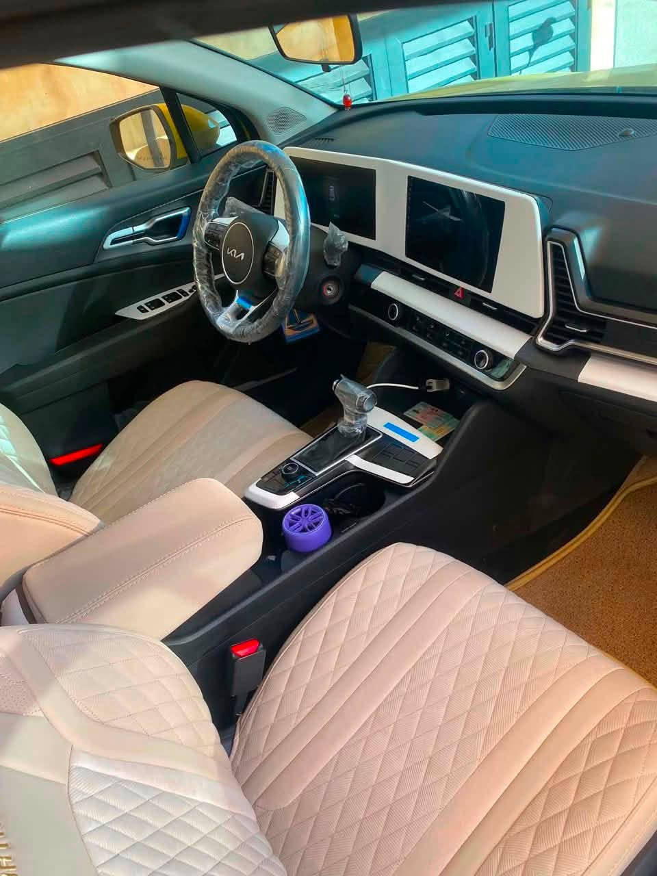 كيا سبورتج خليجي 2023

                               Kia Sportage2023 

لون مميز ✨

ماشيه 42 الف

✨ التفاصيل والمواصفات الكاملة:

محرك 2000 دوش المرغوب 

رادار جانبي مع تحذير صوتي

نظام استشعار الحركة عند فتح الابواب

نظام شحن واير ليس

ايرباك عدد ٦

نظام الاناره الامامي (Boomerang LED DRLs)

حساسات امامي وخلفي 360 درجه

تحكمات ستيرن كامل

كامره خلفيه دواره مع عدة اختيارات للتصوير

انظمه قياده متعدده مجهزه بالسياره

اوتو هولد توقف Auto hold 

شاشة متصلة يوتيوب + ويز و جميع التطبيقات 

السيارة بحالة الوكالة 

***********

📞

مكان السياره بغداد الزعفرانيه

..

السعر ..210 $
