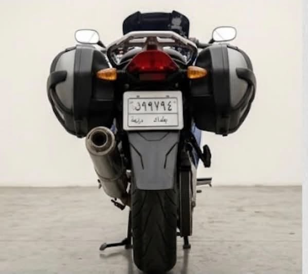 بي ام دبليو F800ST • ٢٠٠٨ • ٥٠ الف