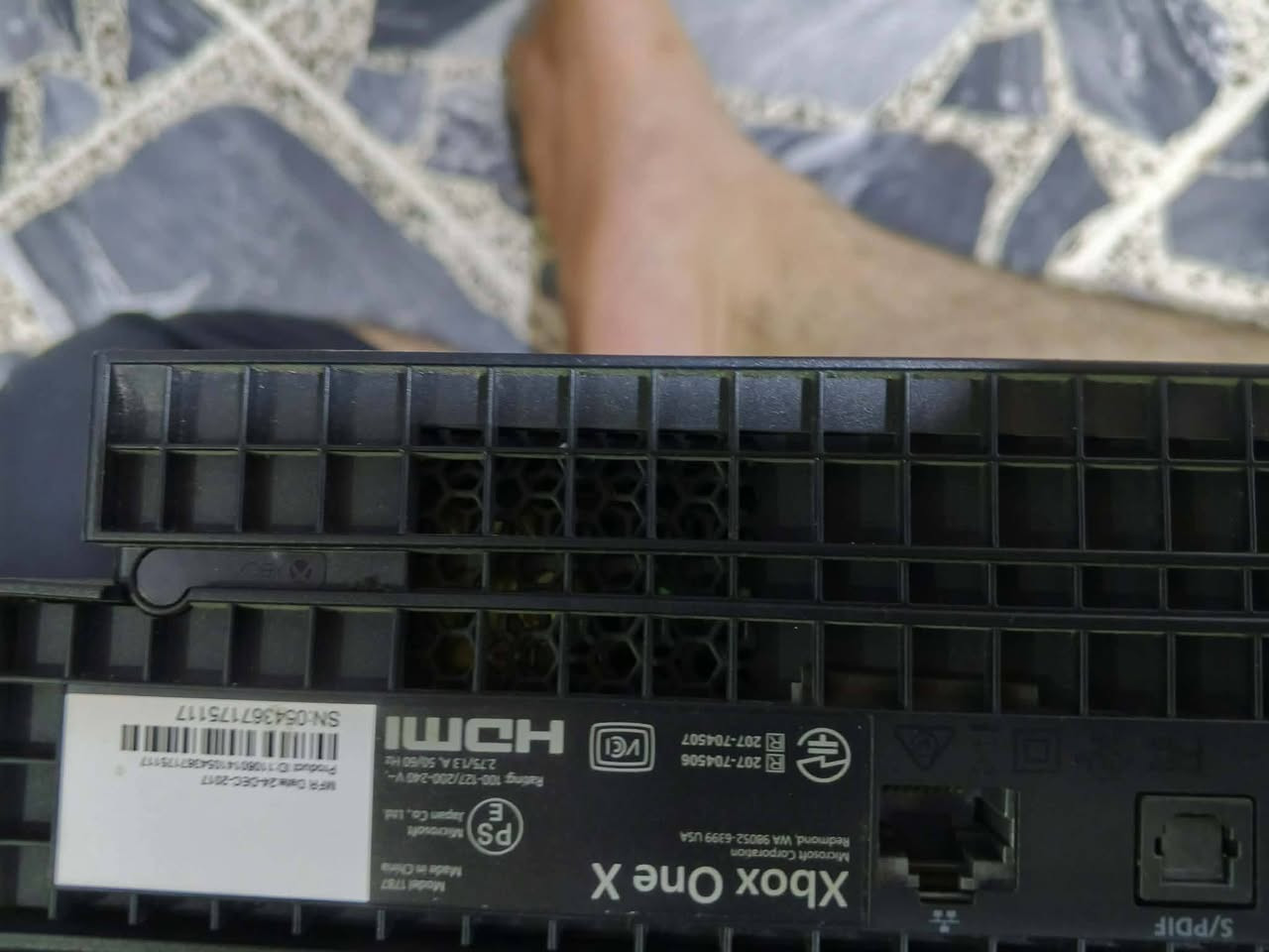 Xbox one x 1t
جهاز مامفتوح 

بيه اشتراك كيم باس شهرين مشترك 
و بيه لعبه تكن 7 مملوكه 

الملحقات:واير HD 🔌واير طاقه🔌 
بيه جويستك سيريس اكس 🎮

السعر:240الف 💵
متوفر توصيل الى جميع انحاء العراق 🚚
الرقم بيه واتساب:***********
