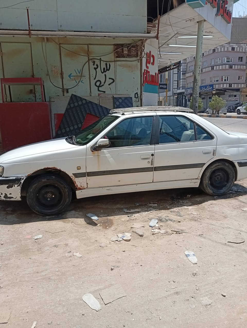 بيجو بارص للبيع موديل 14 قادسيه بسمي السيارة سنويه   صاقطه جاهزة كهربائيات وتبريد كل شغال مكانه الديوانية السعر 35 بيه مجال قليل  ***********
