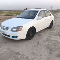للبيع سبكترا موديل 2007حادثها جاملغ خلفي وبيها بعظ الملاحظات البسيطه م...