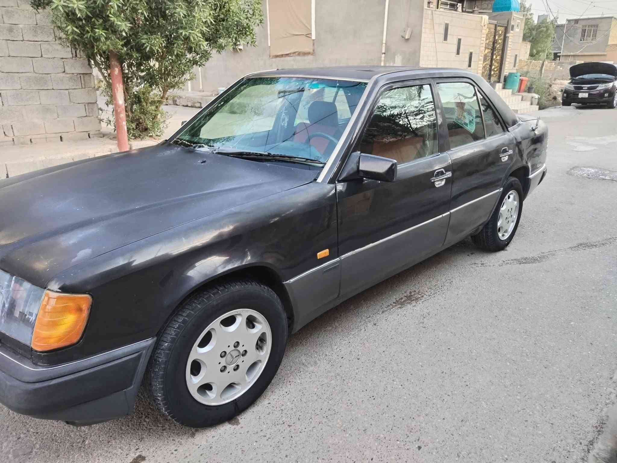 مرسدس دب • ٩٢ • رقم بغداد