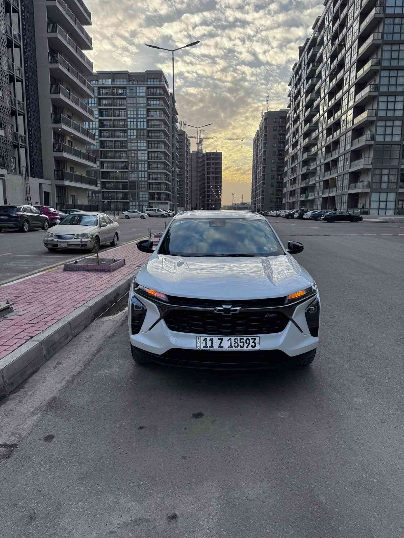 شوفرRs تراكس موديل24وارد امريكي ماشيه19 بدون ايرباك حادثها خفيف ربع بنيد فقط بدون دواخل فول عده الفتحى رادار امامي خلفي كامره تشغيل عن بعد تحكمات استيرن اوتو ستوب مابيها كل نقص ترايك وين ماتريد بغداد بسمي هزه وسنويه جاهزه مكاني بغداد ***********
