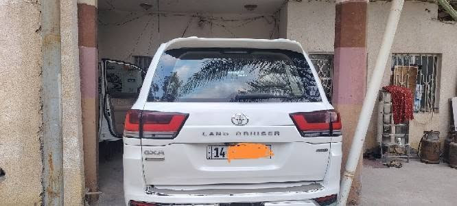 للبيع جكسارة ١٠ محدثه ٢٤ داخل وخارج جاهزه باسم بنيه ٣٢٠٠ بيها مجال ومستعجل حك جيتكم ادللو *********** مسيب رقم بصره جديد فقط ليك بلتبريدوقطع حار لايت
