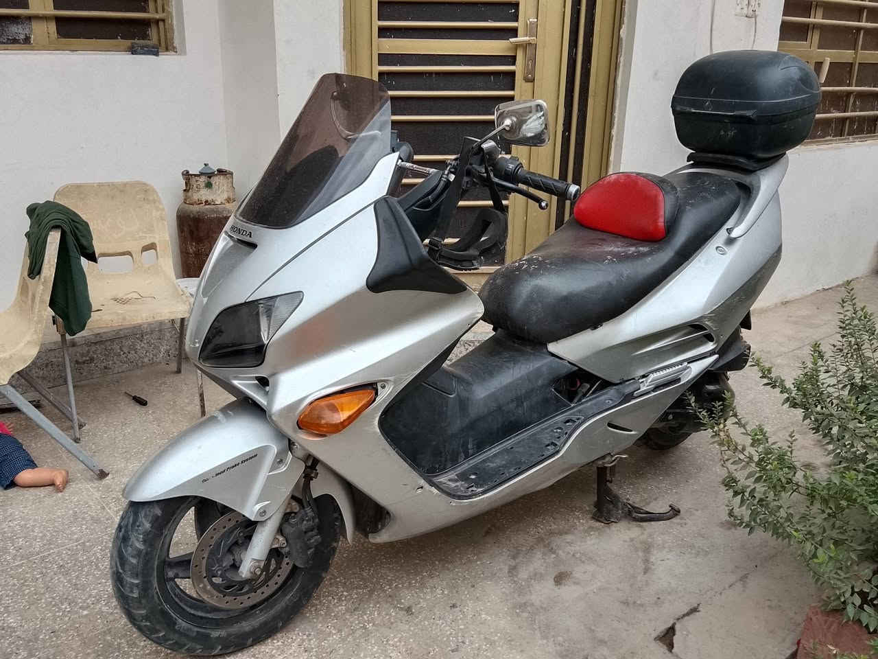 ٢٠٠٦ • ما تشتغل • كابريتر