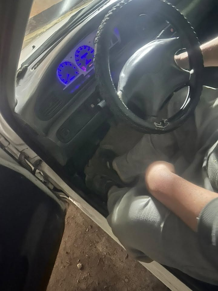 السلام عليكم سياره سيفيا 96 مصبوبه عام *********** سعر ٣٠
