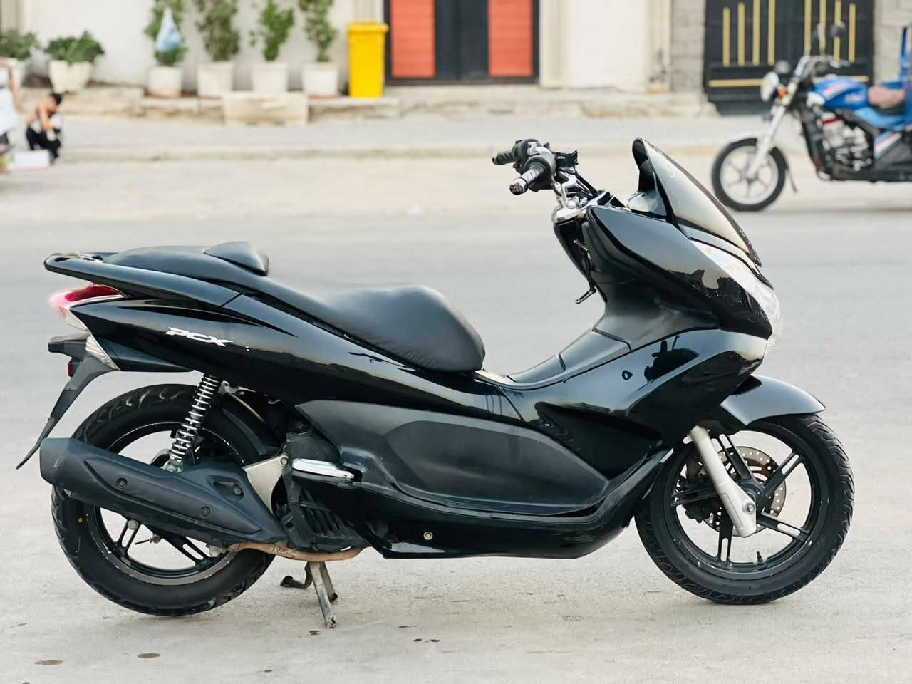 شباب بي سي اكس جيل أول مكفوله كفاله مكينه و كفر دراجه  مكينه 150حساسات كله شغاله حرف  A ماشيه 23سعر 1450رقم ***********
