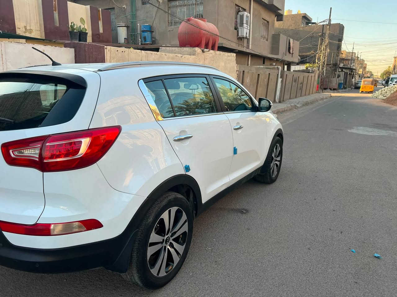 السلام عليكم سبورتج للبيع موديل٢٠١٤ رقم بغداد بسمي تحويل مباشر السياره خليجي مكفوله كفاله عامه مكاني بغداد السعر ١٤٠وبيه مجال رقمي ***********
