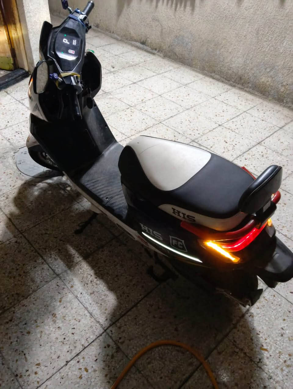 السلام عليكم دراجه شحن نوع his 6 بطاريات كبار ملف2500w مكاني بغداد حي الجهاد  ***********
