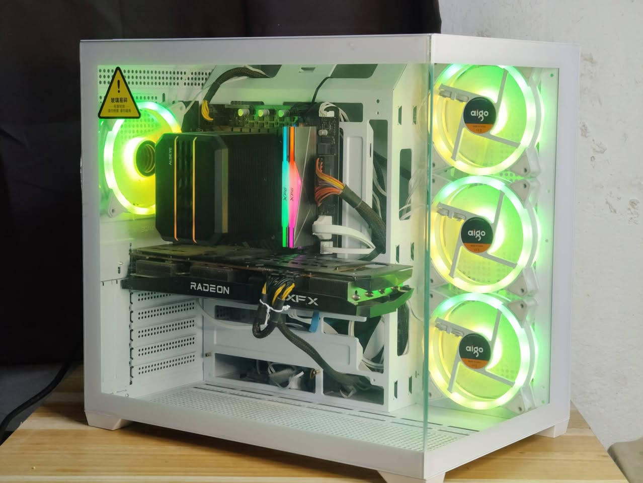 🌟 تجميعة قوية لدقة الـ 2K مع ضمان حقيقي 🌟
💠 GPU: RX 6700XT 12G XFX x3FAN
كرت ممتاز لشتغيل دقة الـ2K بفريمات عالية مع 12GB vram وحرارة جدا ممتازة 
💠 CPU: i5 12400f (6C/12th Gen)
اداء قوي بالالعاب⚡
💠 Cooler: ALSEYE Air Cooler
💠 M.B: ASROCK H610M HVS M.2
💠 RAM: XPG 16GB (8x2) DDR4 3200MHz
💠 SSD: Leaxer 256GB + HDD 1000GB
💠 PSU: Thermaltake 700W 80PLUS
💠 Case: Glass White + 5 مراوح ARGB مع ريموت (جديد)
✔️ شكل مرتب و نظافة عالية جداً 
✔️ اداء ثابت ومثالي للالعاب والبرامج القوية تعمل على 2K، وتشغل 4K بإعدادات متوسطة حسب اللعبة
✔️ ضمان أسبوع حقيقي بشرط تربطها على UPS

السعر مليون و 145 الف دينار (1,145,000)  
(كيس فقط بدون ملحقات)

🖱️⌨️ متوفرة ملحقات متوفرة بسعر مناسب 

📍 بغداد - مدينة الصدر - قطاع 23
🚚 توصيل لكل العراق 🇮🇶
للتواصل *********** 📞
