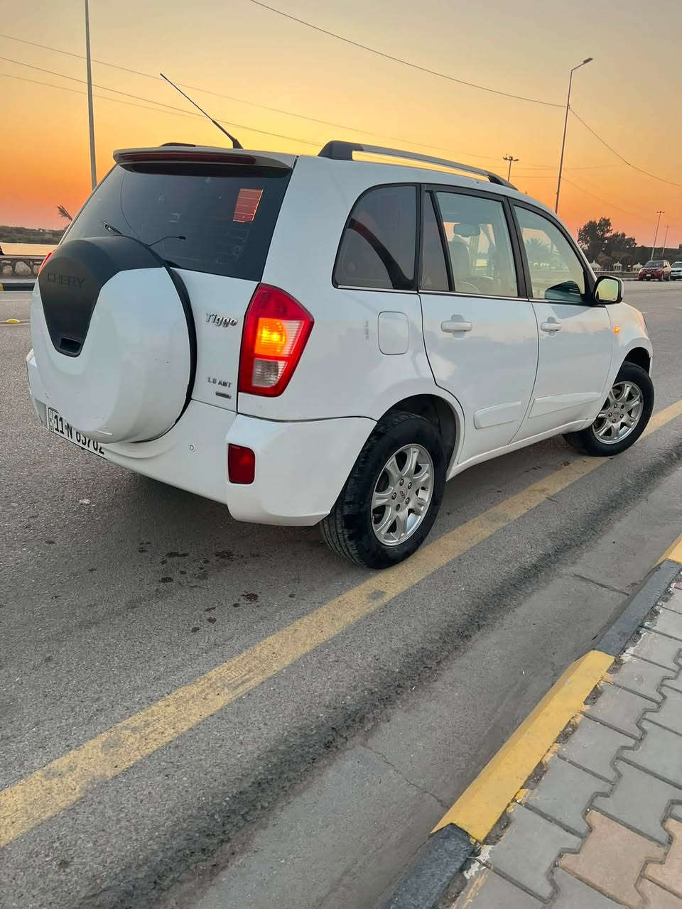 تيكو ٢٠١٣ كفاله عامه كشر نظيف السياره بيها مكينه مجفت جديد بس بيها صوت امام بكن او بطاله ابيع بدون  مكينه السياره كفاله عامه رقم بغداد انكليزي نظيفه سياره 
مكانها واسط الكوت

***********
تبريد تاير كير كشر كله نظيف وحديد باسمي السياره 
السعر ٥٥
