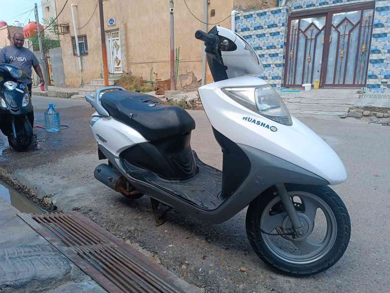 دراجه سبيسي  للبيع نضافه تامه تخم تاير جديد تجفيت صارله 3 ايام  غراض مكينه كله كوري أصلي شركه..مكاني رفاعي.....***********
