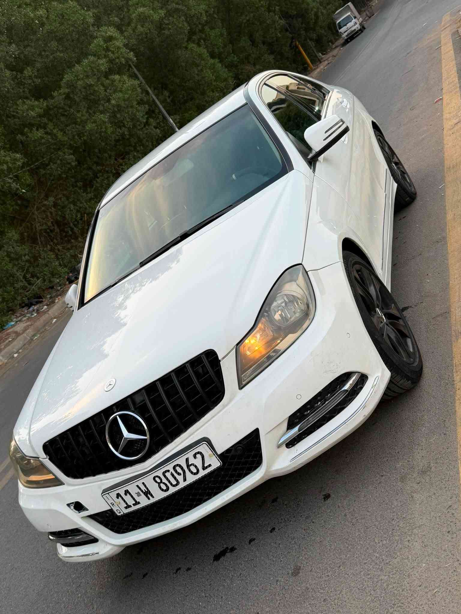 مرسيدس C200 • ٢٠١٣ • رقم بغداد