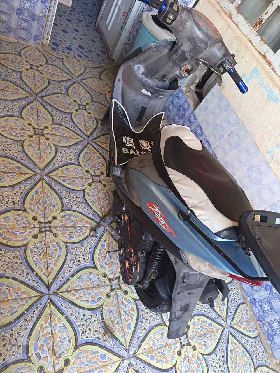 السلام عليكم دراجه ماكس للبيع دراجه اقسم بالله خير من الله دراجه مكفوله من كلشي لايت بك لايت هورن مكينه خرسه سعرها 550 بيها مجال وبيها مجال اراوس بربعه كير اوراق اصولي قليل مكاني  الناصرية مركز ***********
